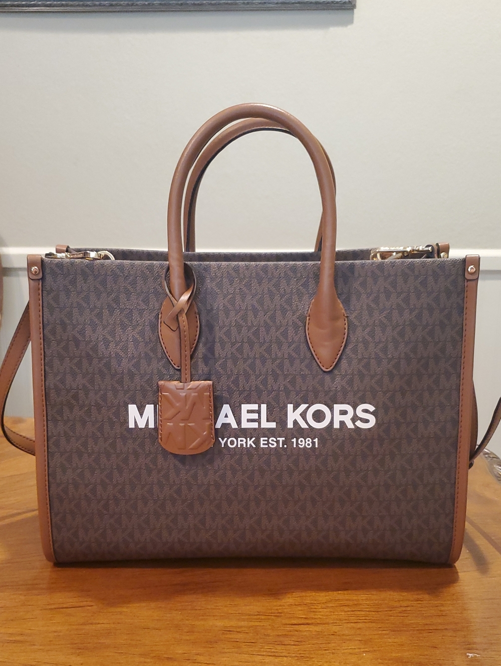 Michael Kors Large Signature Mirella Tote